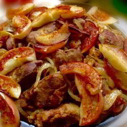 Рецепт Куриной печени с жареными яблоками