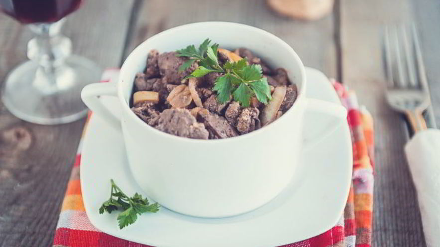 Рецепт куриной печенки с яблоками