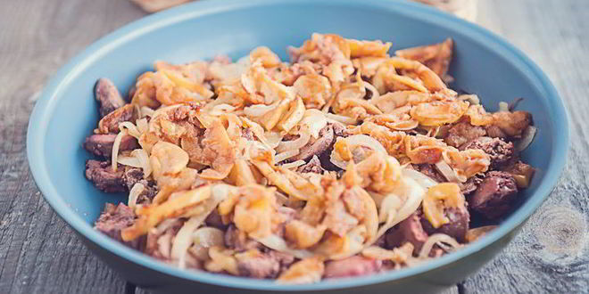 Рецепт куриной печенки с яблоками