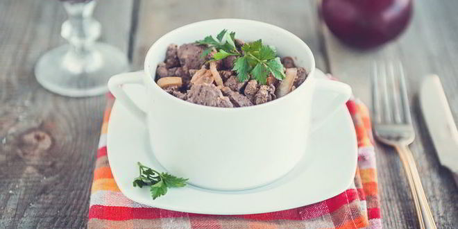 Рецепт куриной печенки с яблоками