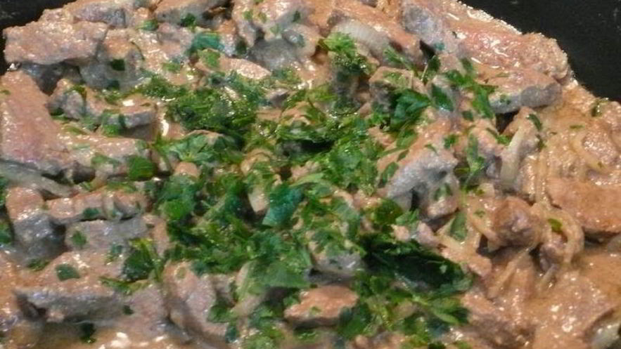 Рецепт печени говяжья на сковороде