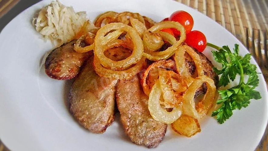Рецепт печени кролика с луком