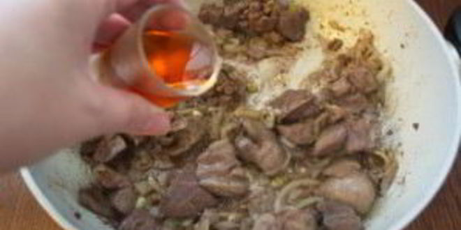 Рецепт печени с луком тушеная