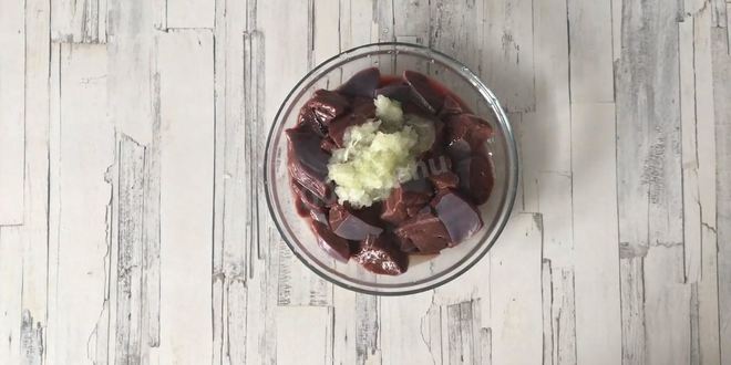 Рецепт печени в сливочном соусе