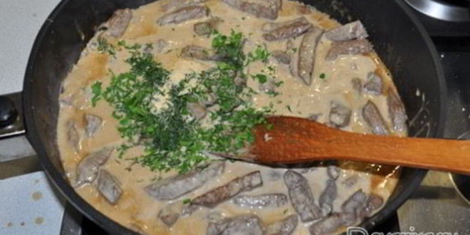 Рецепт печени в соево-сметанном соусе