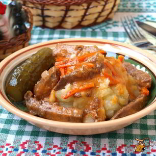 Рецепт Свиной печени в сметанно-томатном соусе