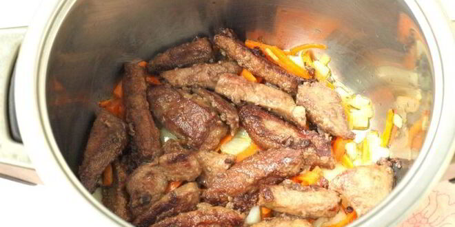 Рецепт свиной печени в сметанно-томатном соусе