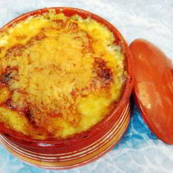 Рецепт Пельменей с сыром в горшочке в духовке