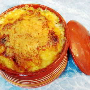 Рецепт Пельменей с сыром в горшочке в духовке