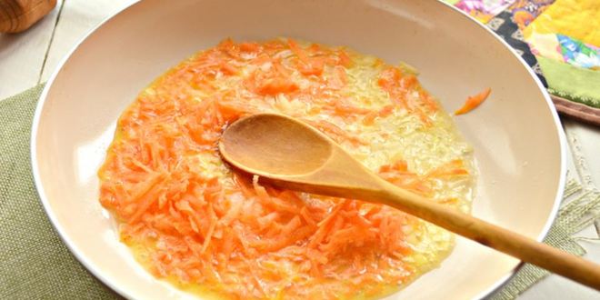 Рецепт пельменей в горшочках с овощами