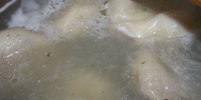 Рецепт сочных хинкали с бараниной и базиликом