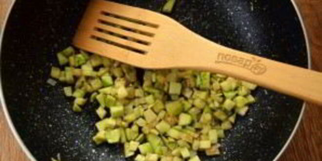 Рецепт вегетарианских пельменей с кабачками