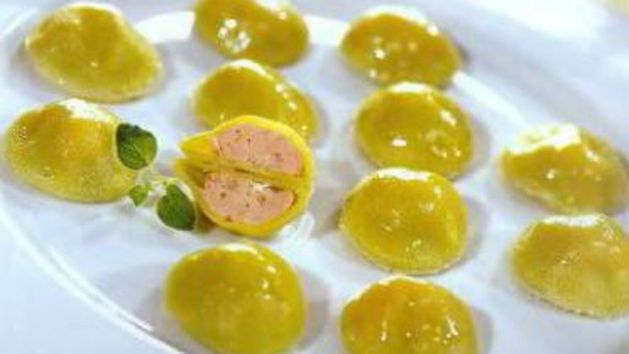 Рецепт зеленых пельменей с лососем