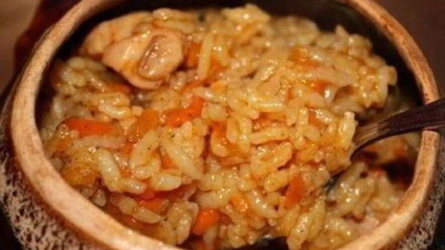 Рецепт куриного плова с карри в горшочках