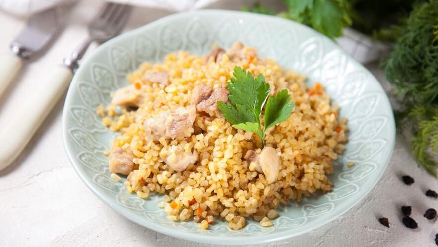 Рецепт плова из булгура с курицей в мультиварке