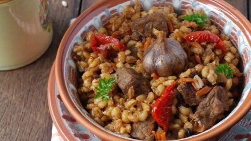 Рецепт плова из перловки с мясом