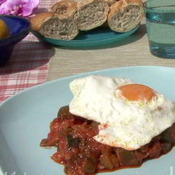 Рецепт Испанского овощного рагу с яйцом