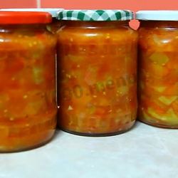 Рецепт Овощного рагу из помидор, сладкого перца и лука на зиму