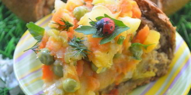 Рецепт овощного рагу в ржаном хлебе