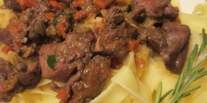 Рецепт рагу из кролика в вине с тальятелле