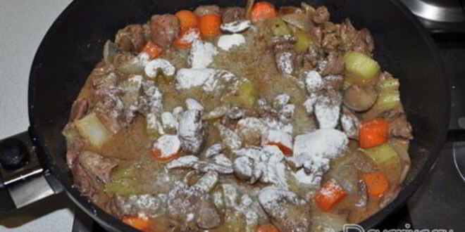 Рецепт рагу из куриных сердечек и печени