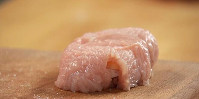 Рецепт котлеты кордон блю из индейки на свекольном ризотто