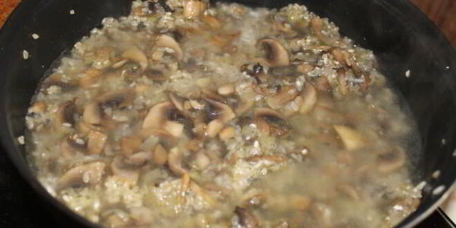 Рецепт ризотто с кальмарами и шампиньонами