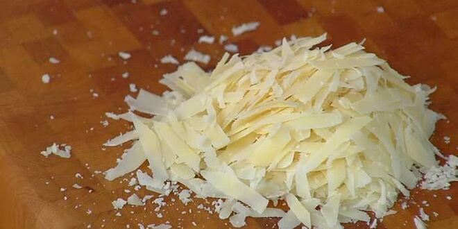 Рецепт ризотто с перепелиными яйцами и копченым салом