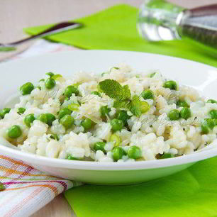Рецепт Ризотто с зеленым горошком, сыром Джюгас и мятой