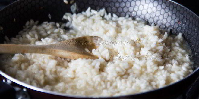 Рецепт ризотто с зеленым горошком, сыром джюгас и мятой