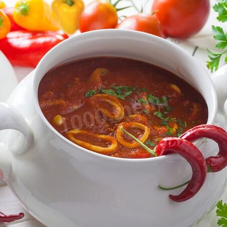 Рецепт Кальмаров в томатном соусе