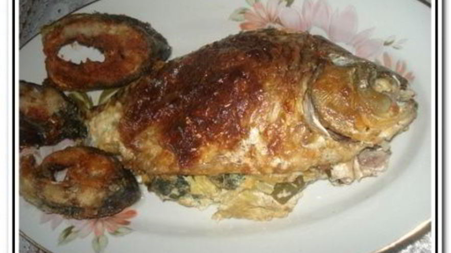 Рецепт карпа, фаршированного крапивой