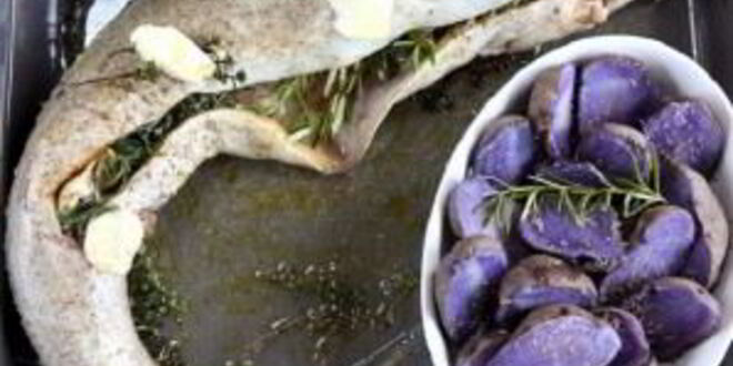 Рецепт осетра, запеченного в духовке целиком