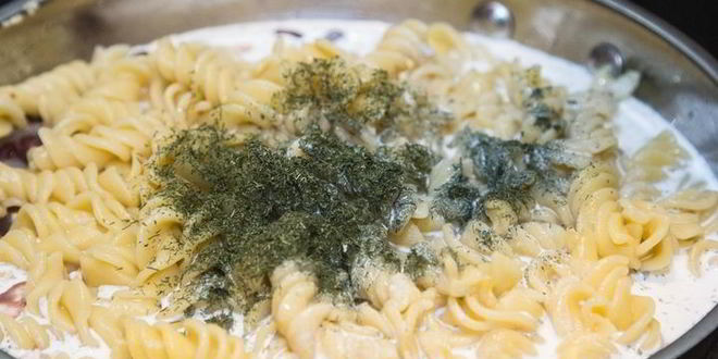 Рецепт судака с пастой под сливочным соусом