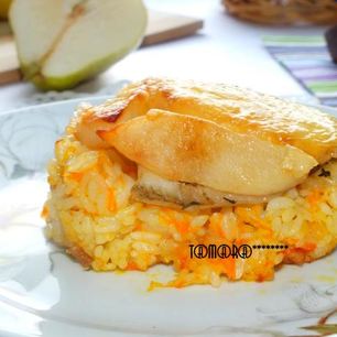 Рецепт Тилапии с винными грушами на рисовой подушке