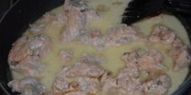 Рецепт жареной семги под сливочным соусом