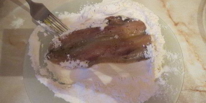 Рецепт жареного филе салаки