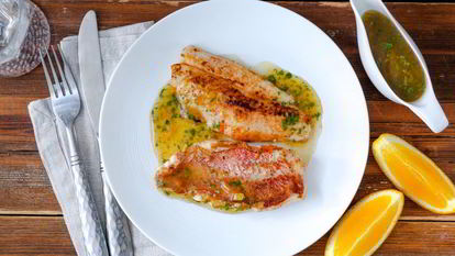 Рецепт Жареного морского окуня с апельсиновым соусом