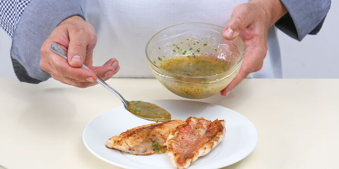 Рецепт жареного морского окуня с апельсиновым соусом