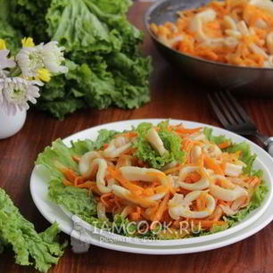 Рецепт Жареных кальмаров с луком и морковью