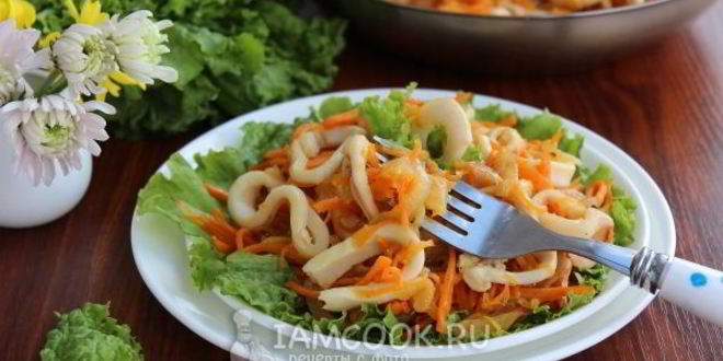 Рецепт жареных кальмаров с луком и морковью