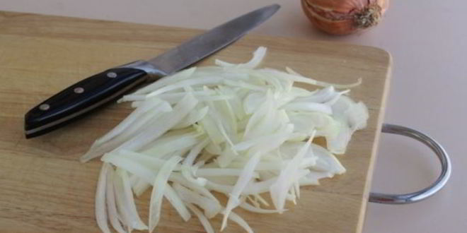 Рецепт жареных кальмаров с луком и морковью