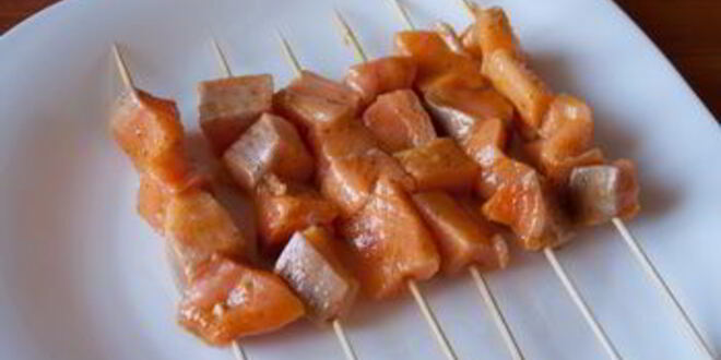 Рецепт шашлычков из семги с карри