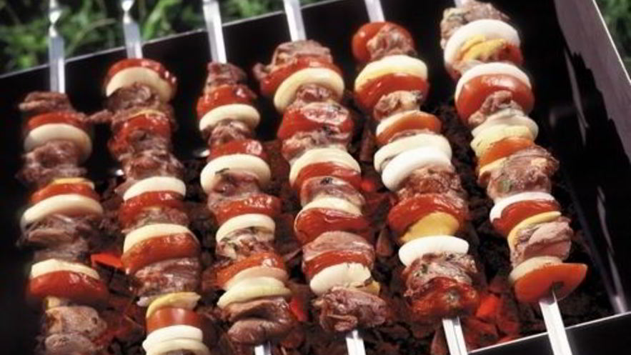 Рецепт шашлыка из свинины с базиликом в собственном соку