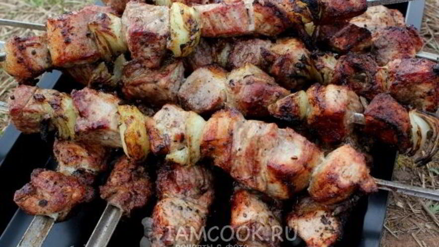 Рецепт шашлыка из свинины с луком в армянском маринаде