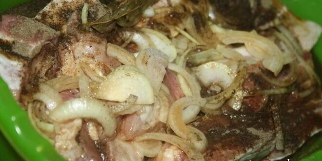 Рецепт шашлыка из свиных ребрышек в быстром маринаде