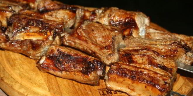 Рецепт шашлыка из свиных ребрышек в быстром маринаде