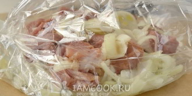 Рецепт шашлыка в рукаве в духовке
