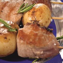 Рецепт Шашлыков из свинины и картофеля