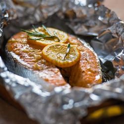Рецепт Кижуча стейки в духовке в фольге